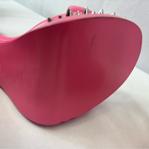 ALEXANDER MCQUEEN
Studded Block Heel Leather Sandals - Picture 10 of 10